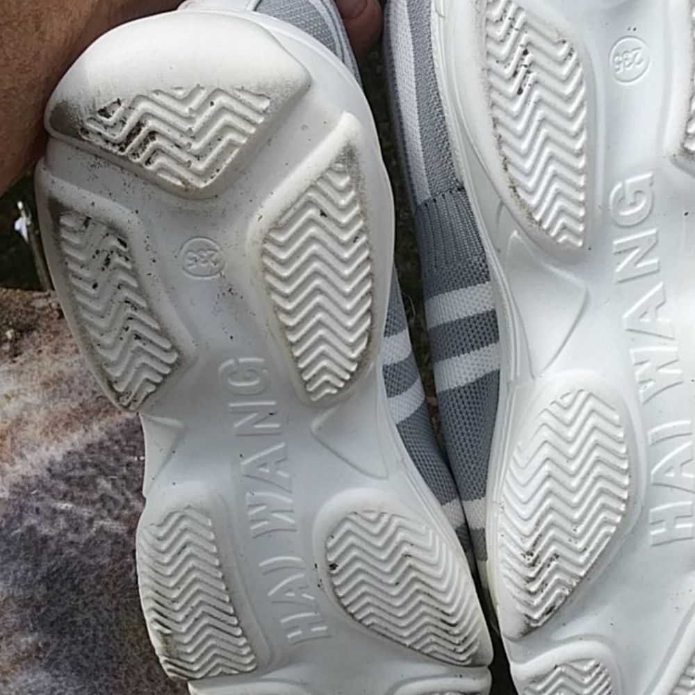 Sandals - Picture 3 of 4